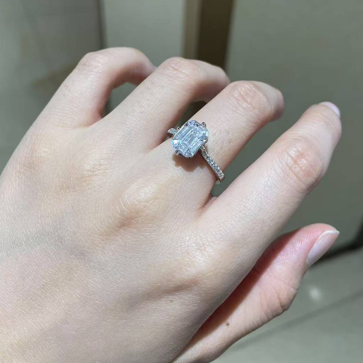 长方钻女戒S925银镀白金定制选款莫桑钻2.0ct/副石高碳钻